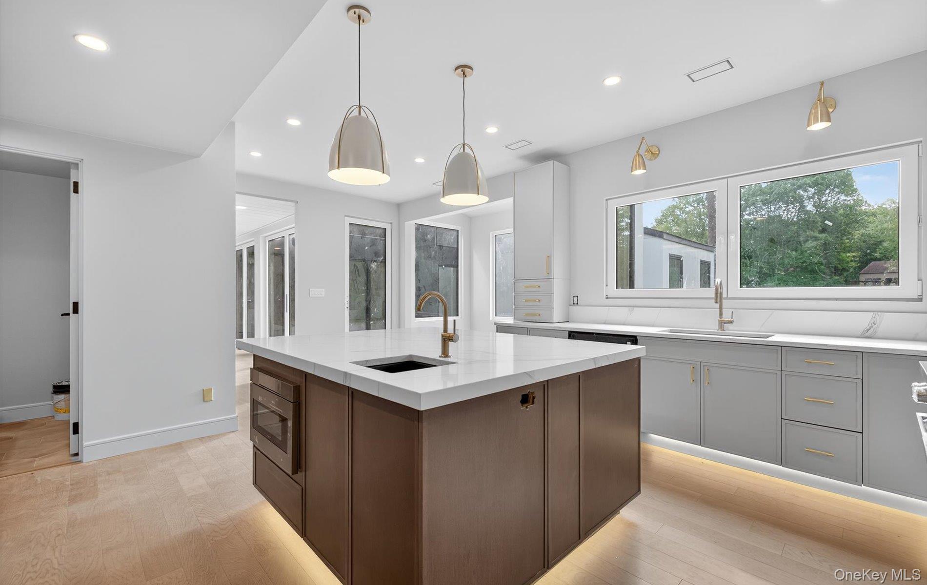 Single Family Windemere Nassau County, NY 11797, MLS-873976-10