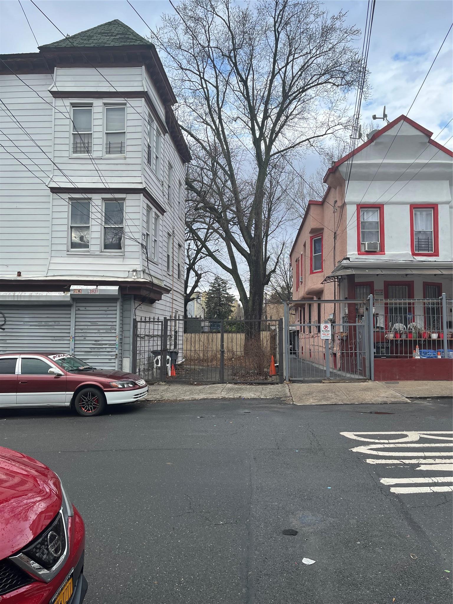 Commercial Sale Barnes  Bronx, NY 10466, MLS-873998-2