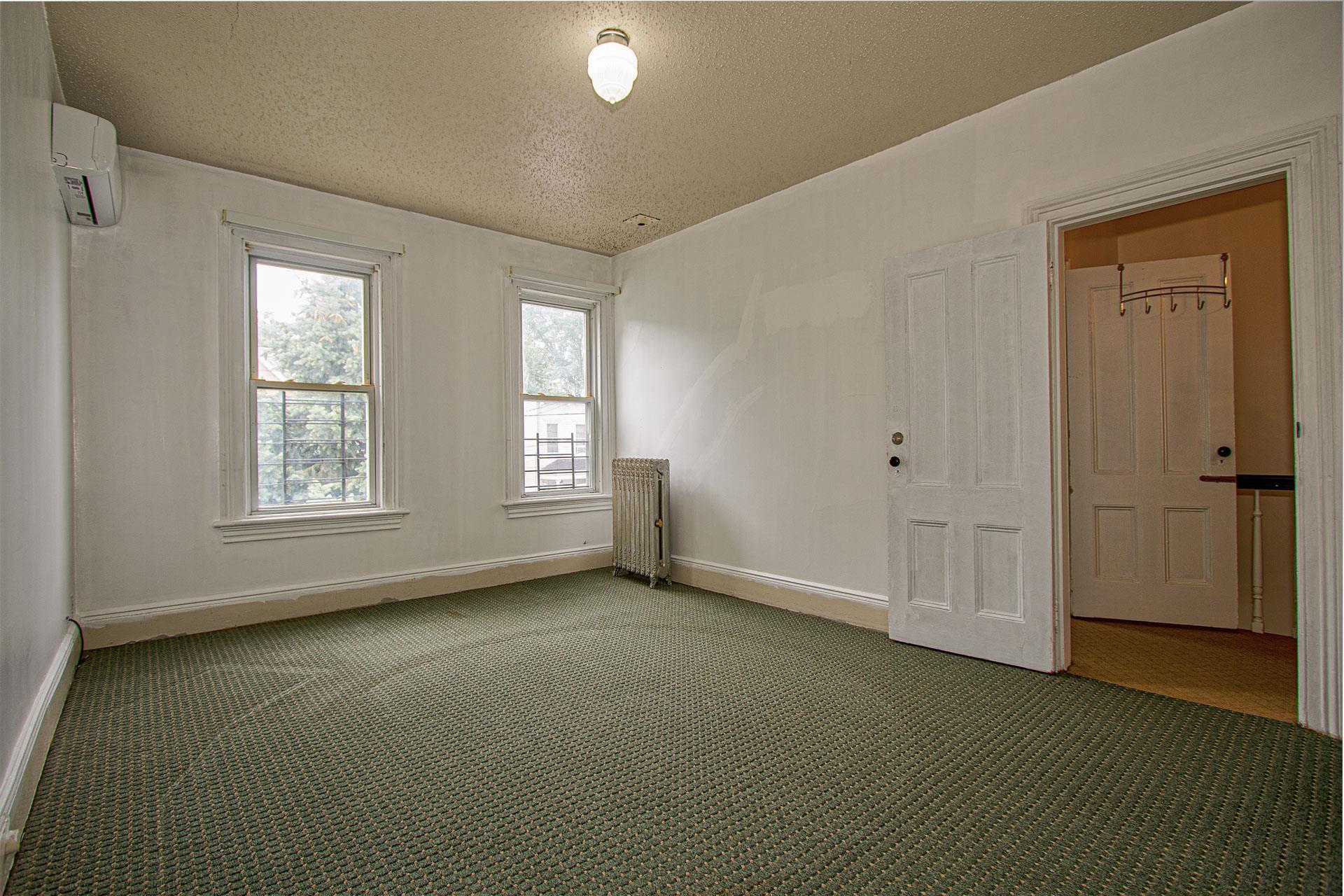 Single Family 87th  Queens, NY 11421, MLS-874012-10