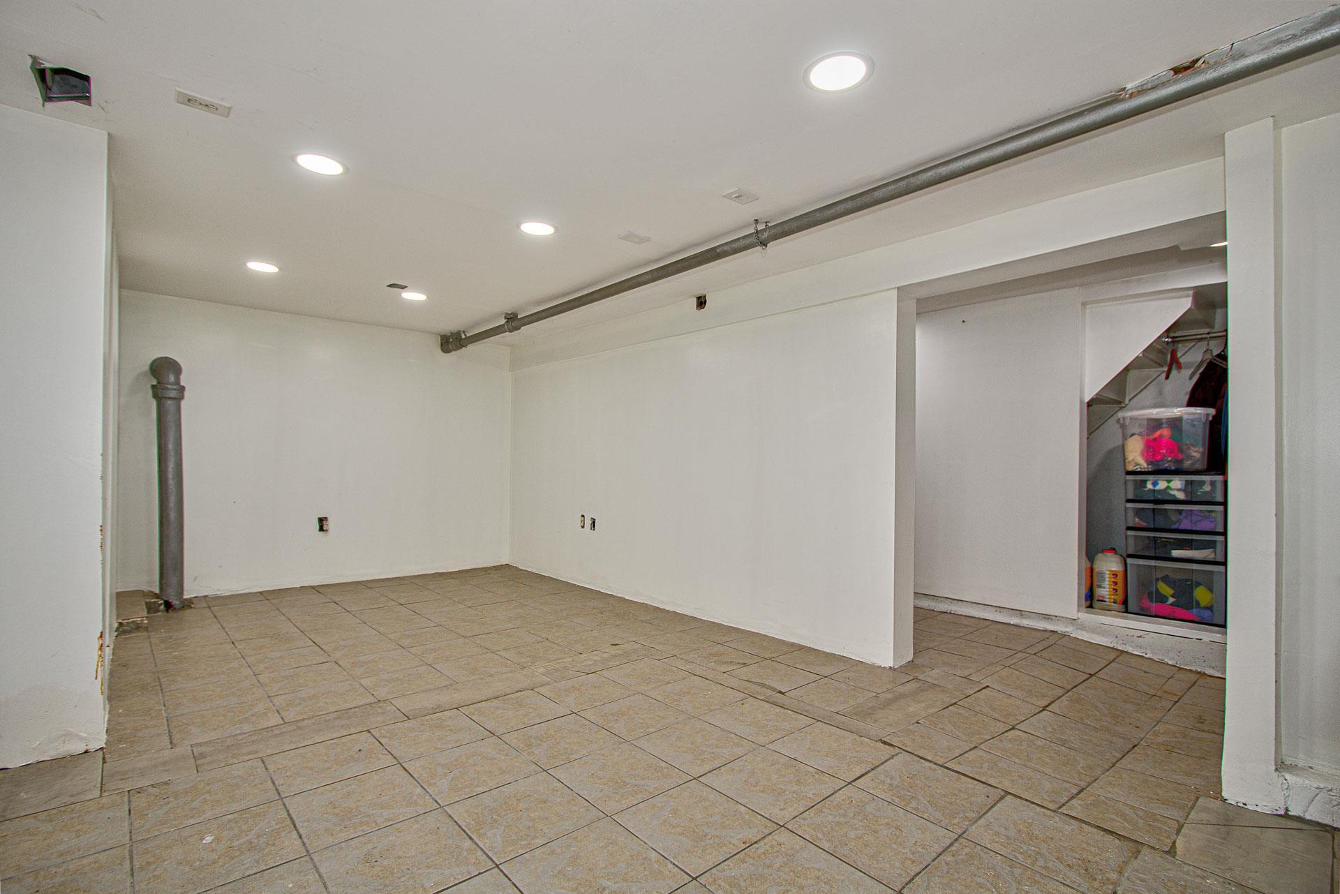 Single Family 87th  Queens, NY 11421, MLS-874012-17