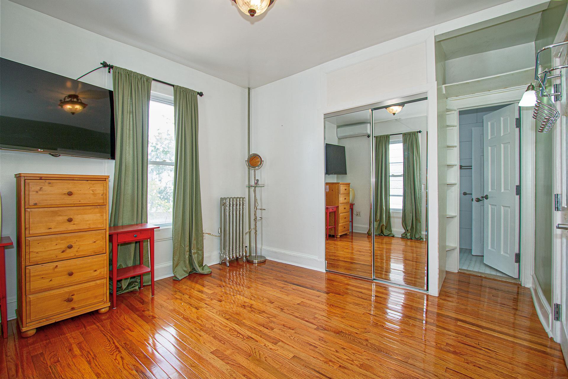 Single Family 87th  Queens, NY 11421, MLS-874012-8