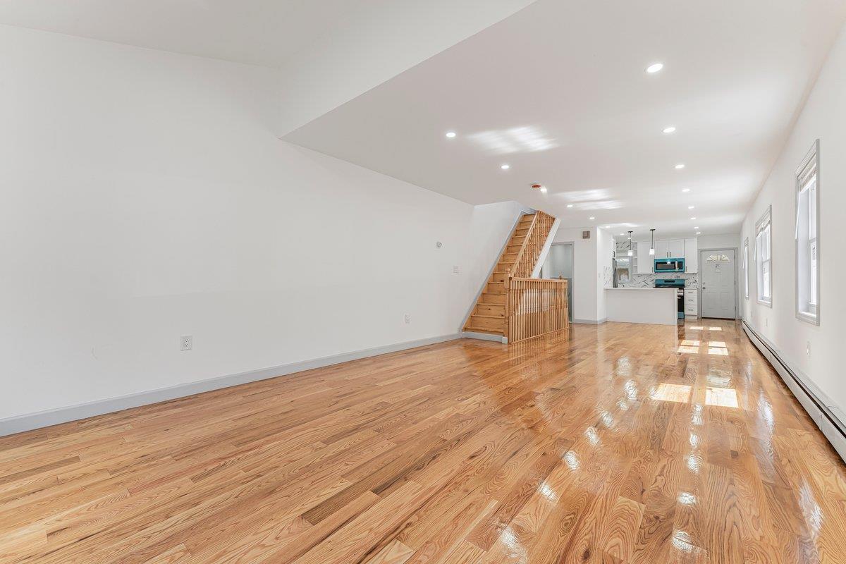 Single Family Avenue M  Brooklyn, NY 11234, MLS-874024-2