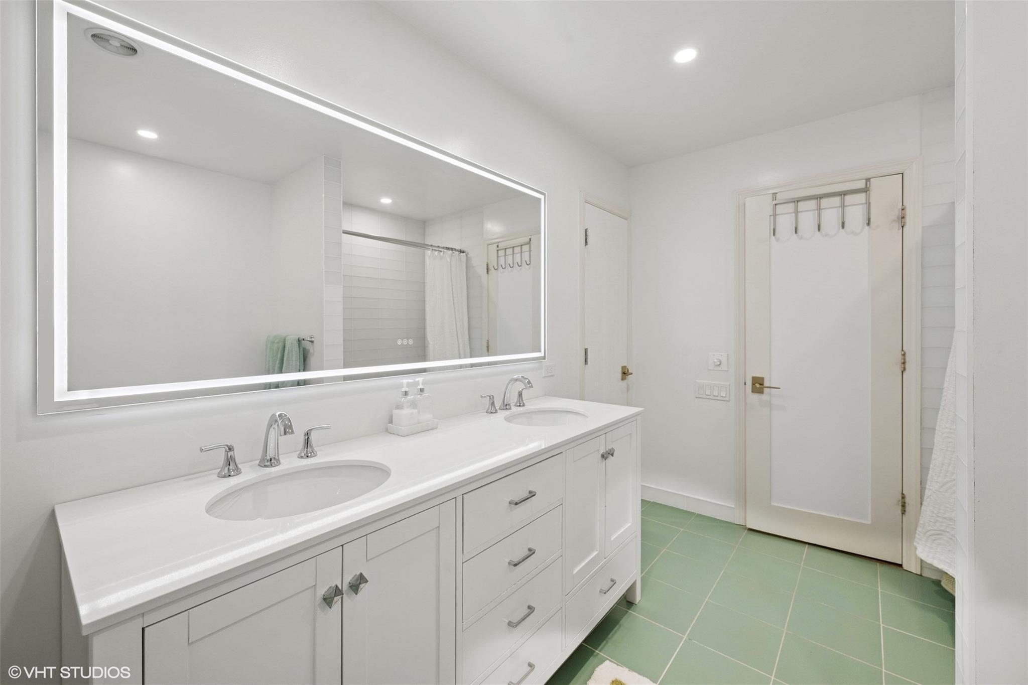 Single Family Wickham  Suffolk County, NY 11952, MLS-874052-16