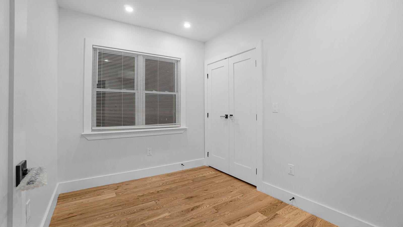 Single Family Murdock  Bronx, NY 10466, MLS-874070-13