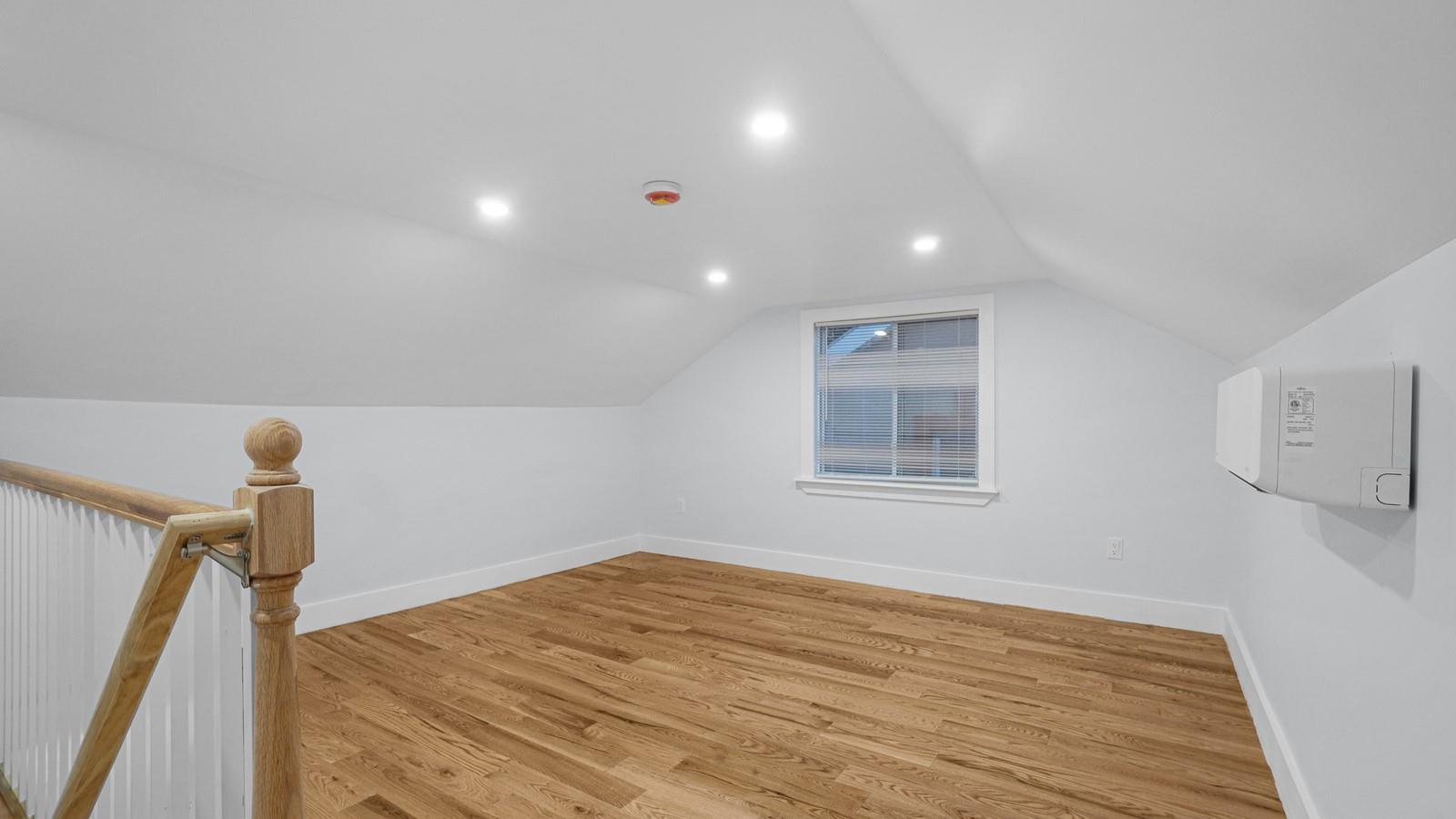 Single Family Murdock  Bronx, NY 10466, MLS-874070-18