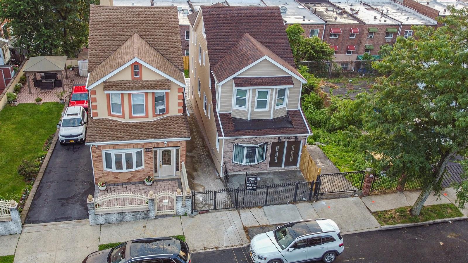 Single Family Murdock  Bronx, NY 10466, MLS-874070-30