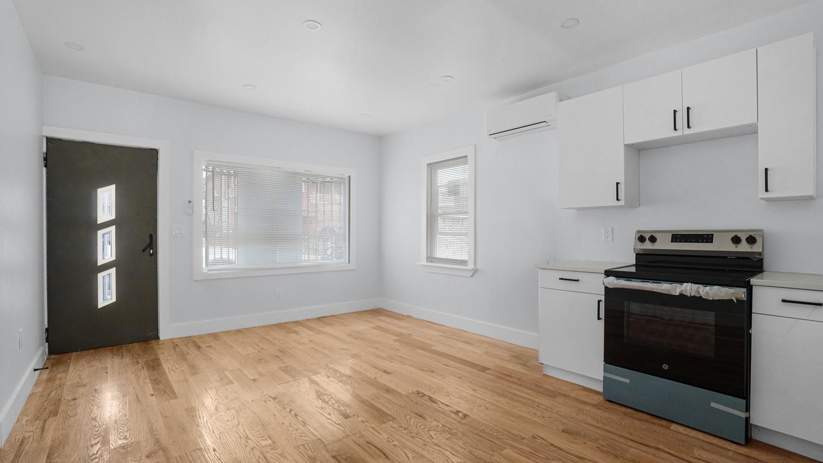 Single Family Murdock  Bronx, NY 10466, MLS-874070-7
