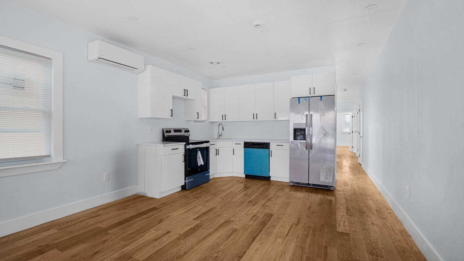 Single Family Murdock  Bronx, NY 10466, MLS-874070-8