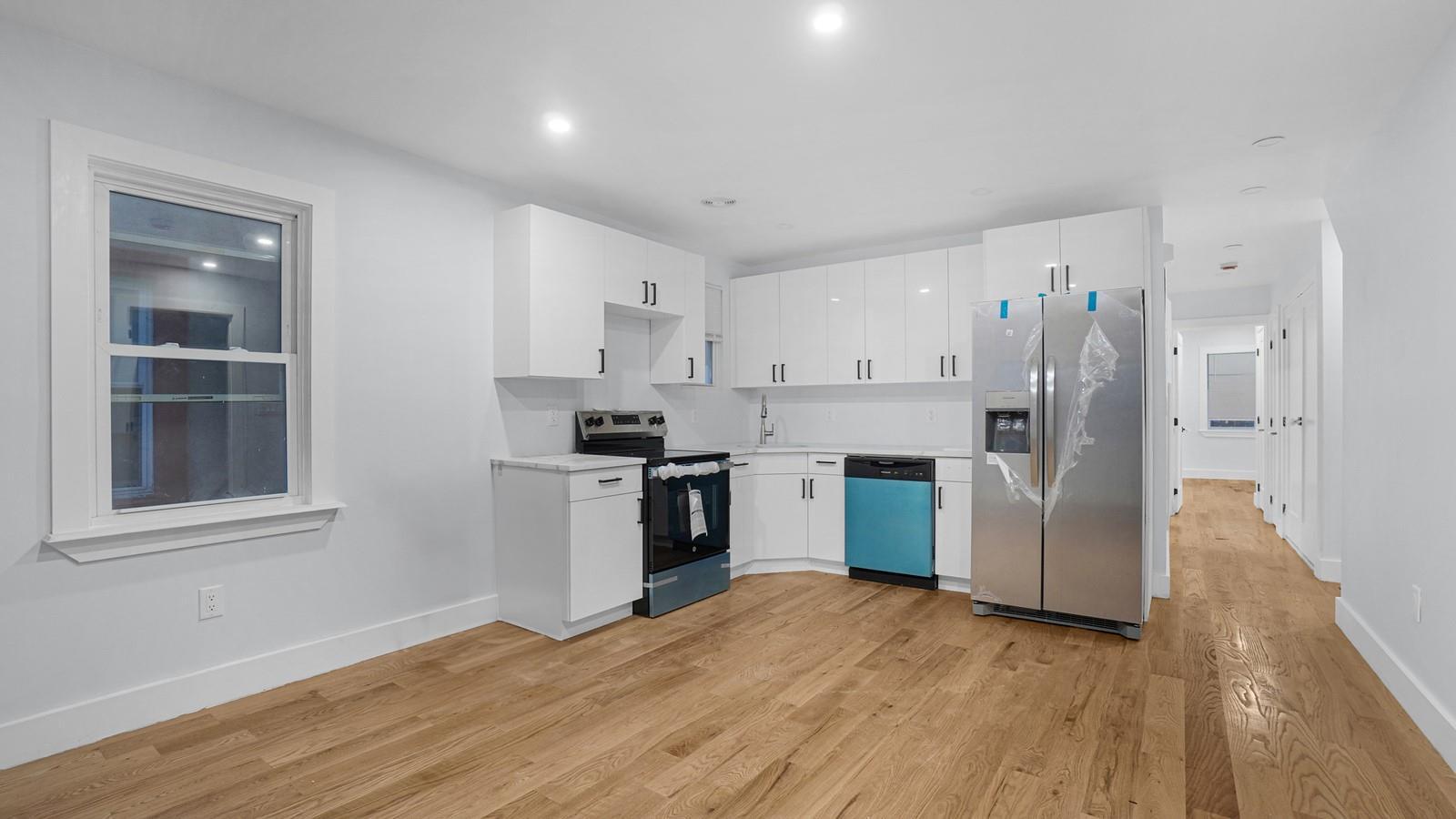 Single Family Murdock  Bronx, NY 10466, MLS-874070-9