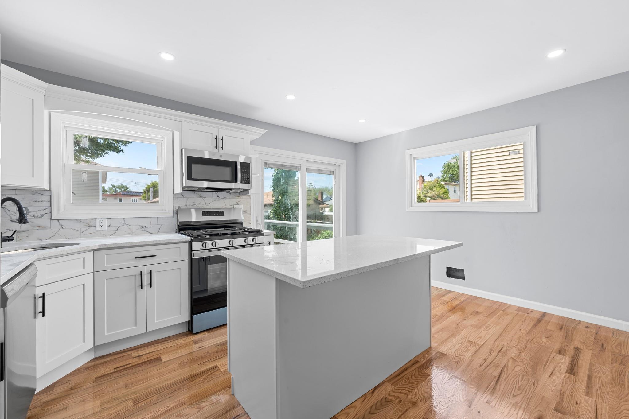 Single Family 148th  Queens, NY 11422, MLS-874080-3