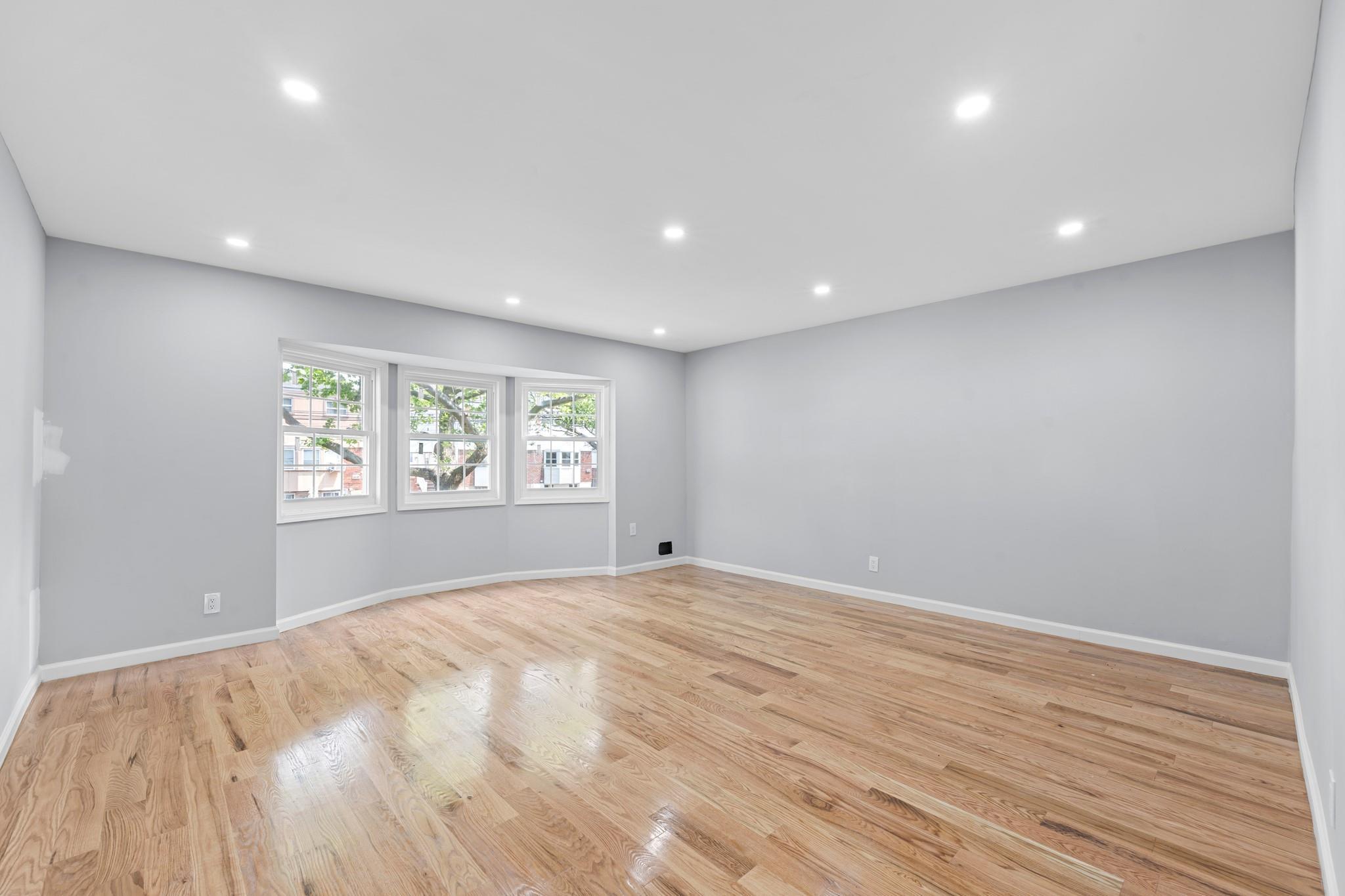 Single Family 148th  Queens, NY 11422, MLS-874080-8