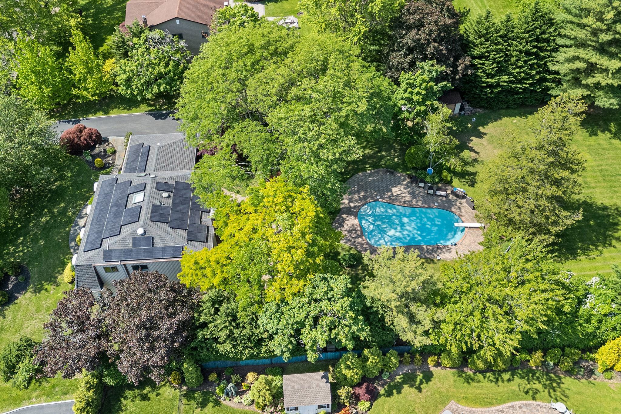 Single Family Lucille  Suffolk County, NY 11746, MLS-874083-36