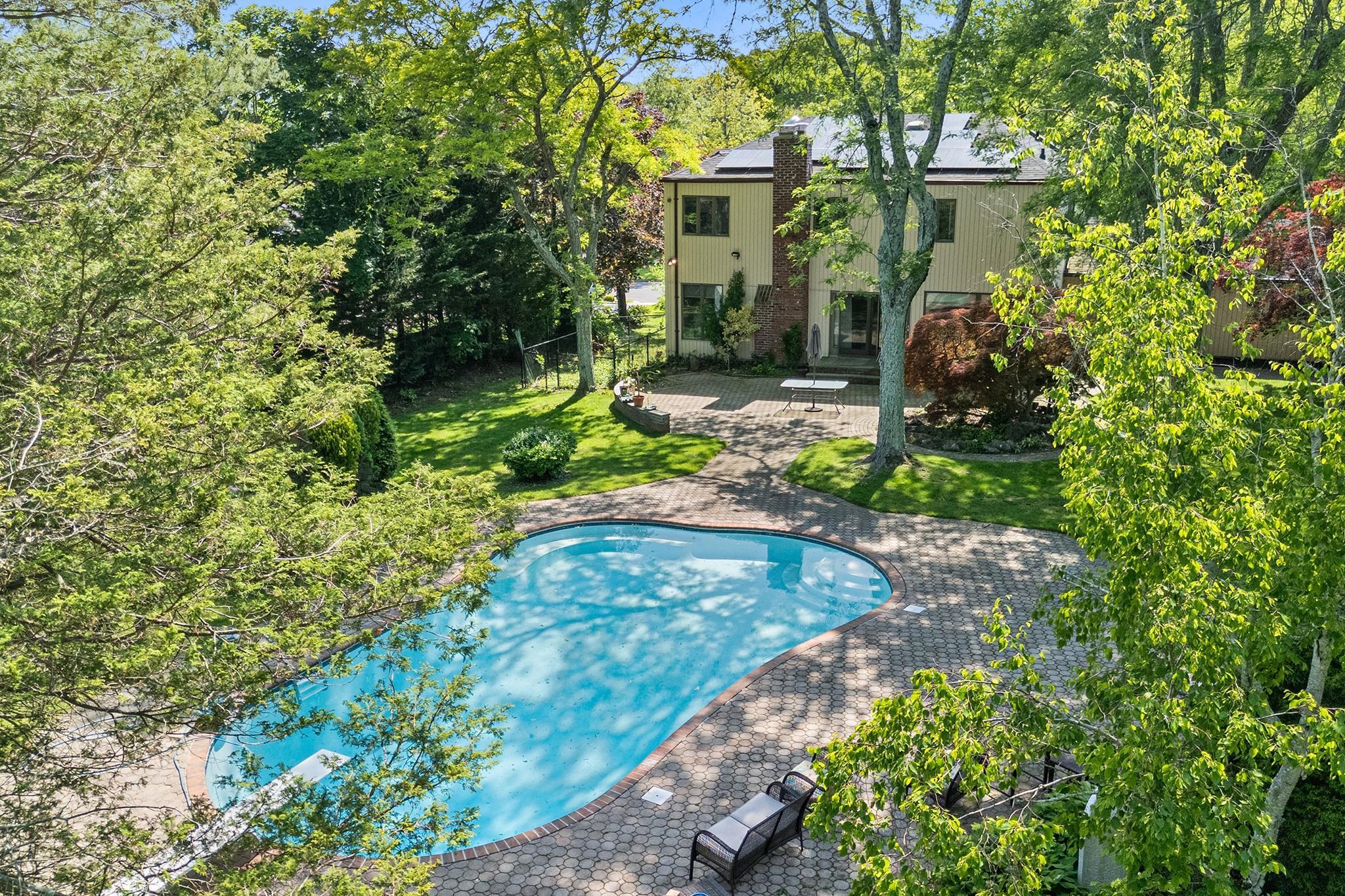 Single Family Lucille  Suffolk County, NY 11746, MLS-874083-37
