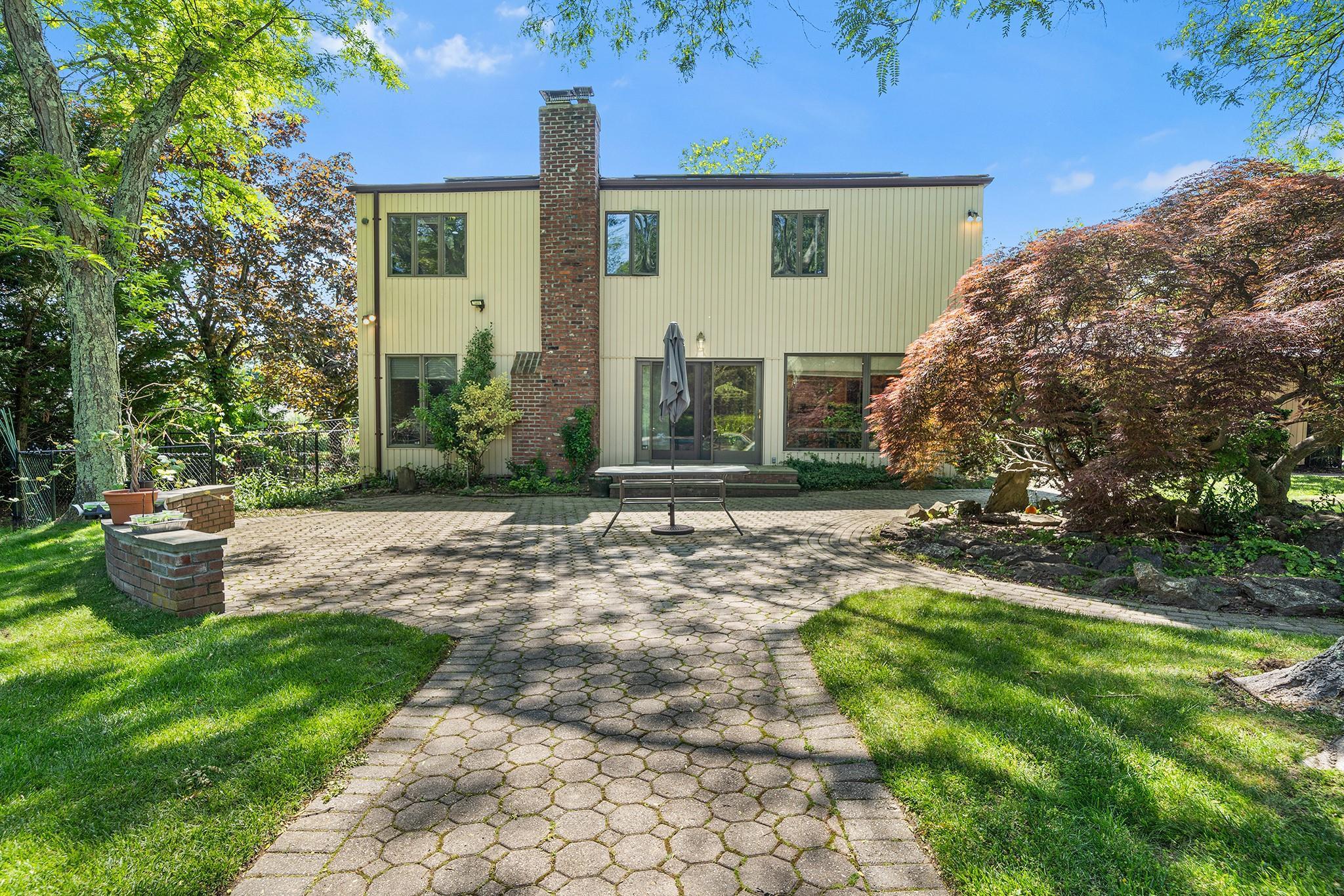 Single Family Lucille  Suffolk County, NY 11746, MLS-874083-40
