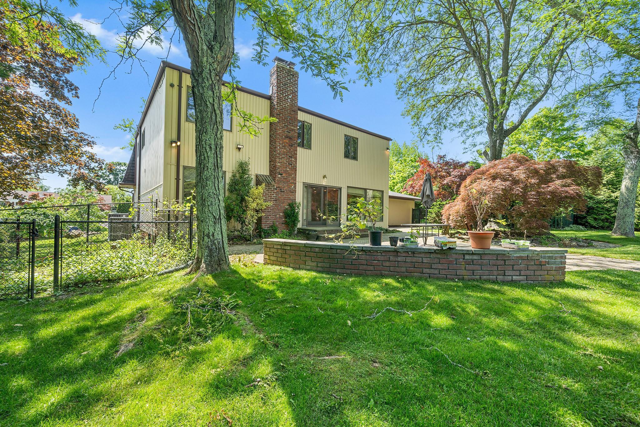 Single Family Lucille  Suffolk County, NY 11746, MLS-874083-41