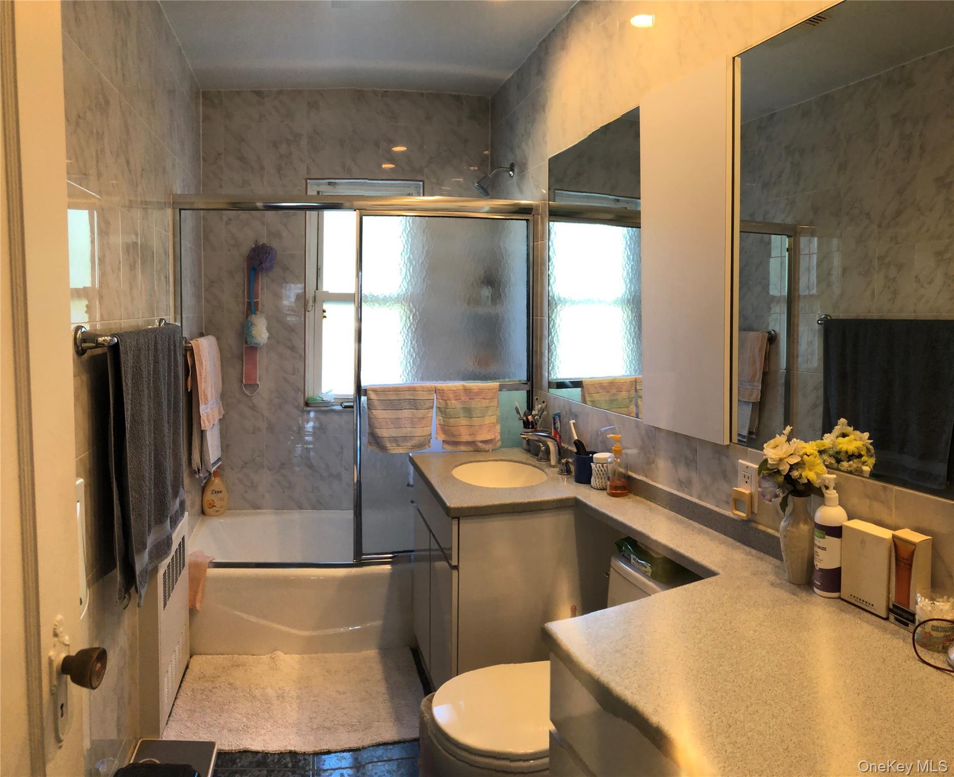 Single Family 175th  Queens, NY 11365, MLS-874092-12