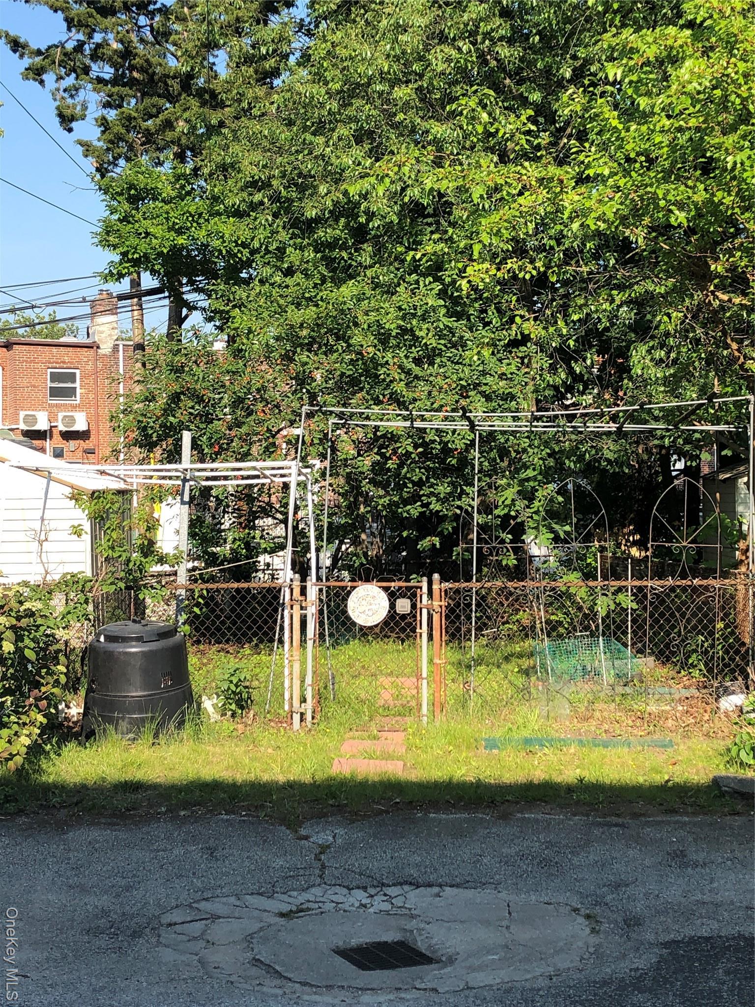 Single Family 175th  Queens, NY 11365, MLS-874092-18