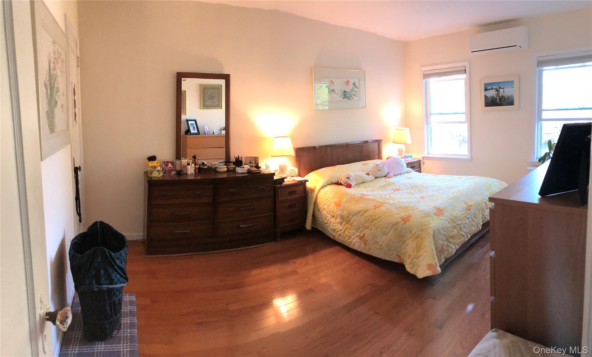 Single Family 175th  Queens, NY 11365, MLS-874092-7