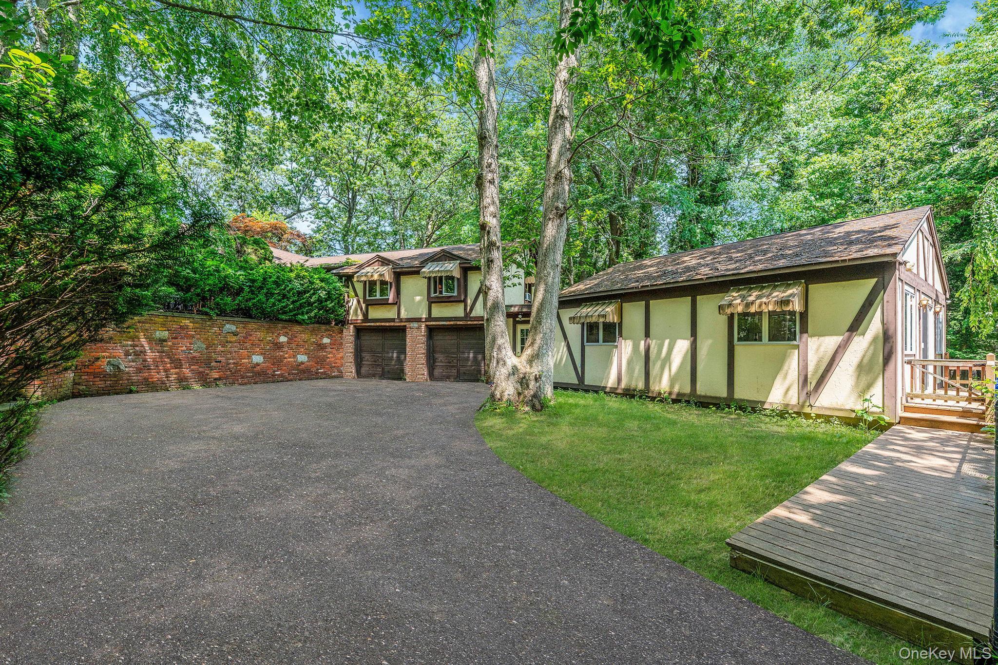 Single Family Oakwood  Suffolk County, NY 11792, MLS-874098-21