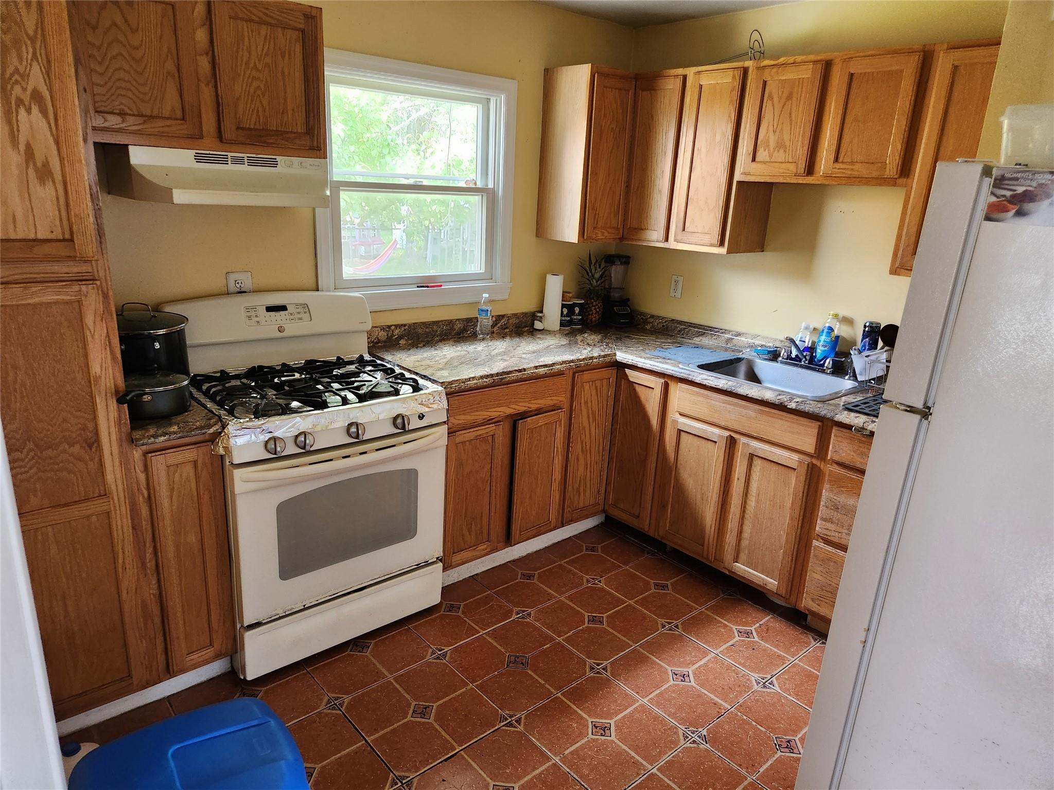 Single Family Sylvan  Suffolk County, NY 11901, MLS-874133-10