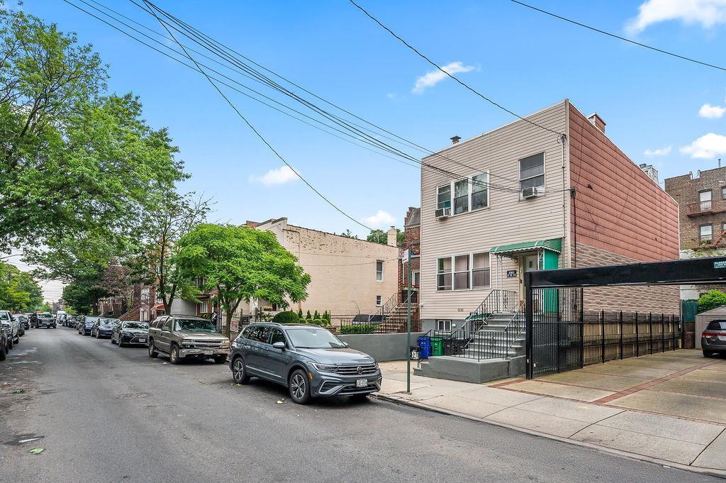 Single Family 59th  Brooklyn, NY 11219, MLS-874137-4