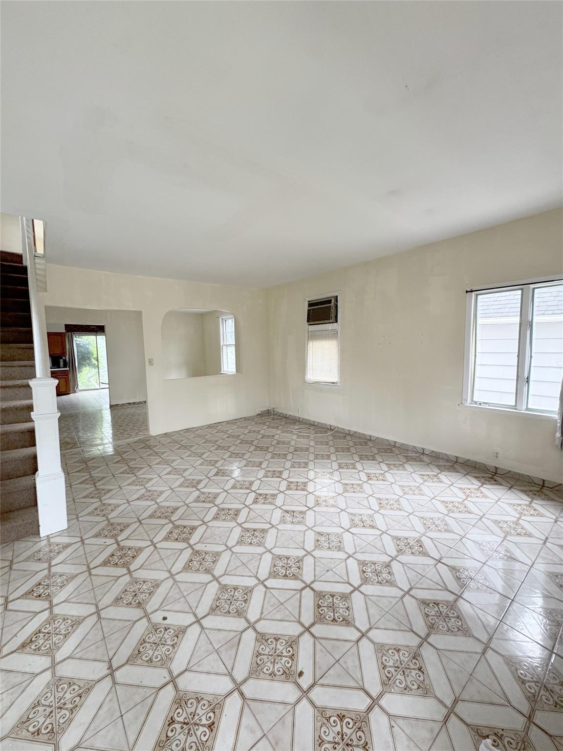 Single Family Raymond  Nassau County, NY 11570, MLS-874138-2