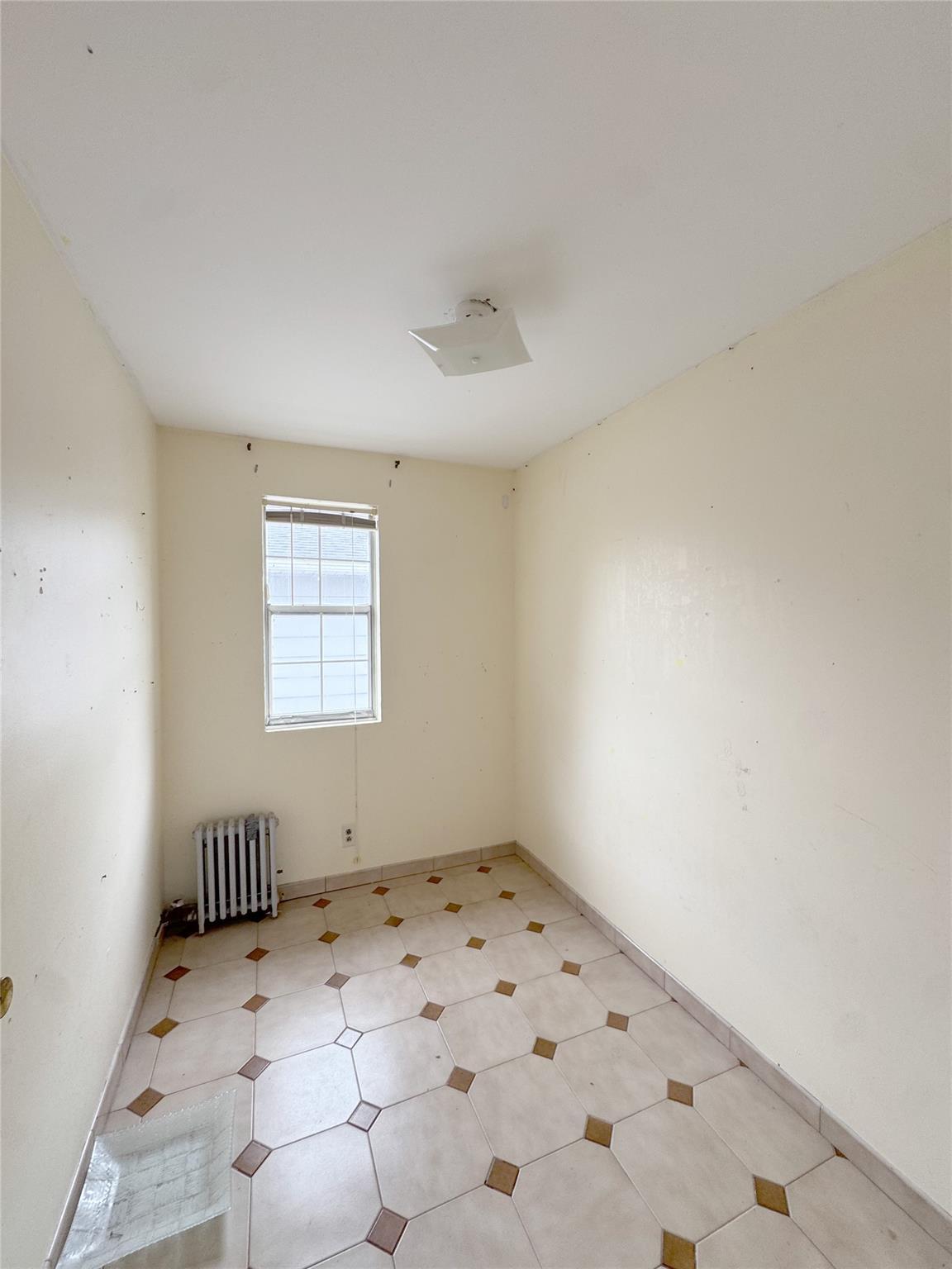 Single Family Raymond  Nassau County, NY 11570, MLS-874138-6