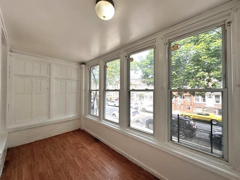 Single Family 95th  Queens, NY 11416, MLS-874145-25