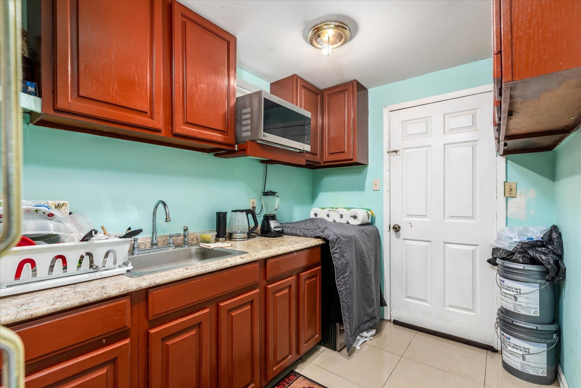 Single Family Foch  Queens, NY 11434, MLS-874147-24