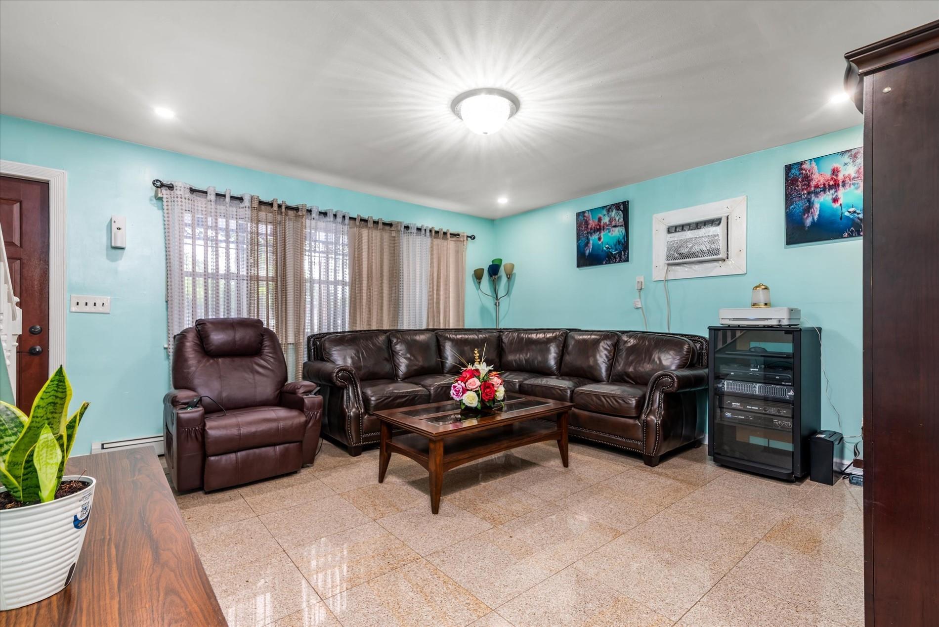 Single Family Foch  Queens, NY 11434, MLS-874147-8