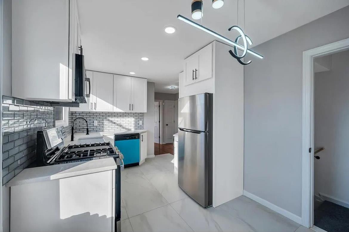 Single Family 217 Street  Queens, NY 11411, MLS-874155-9