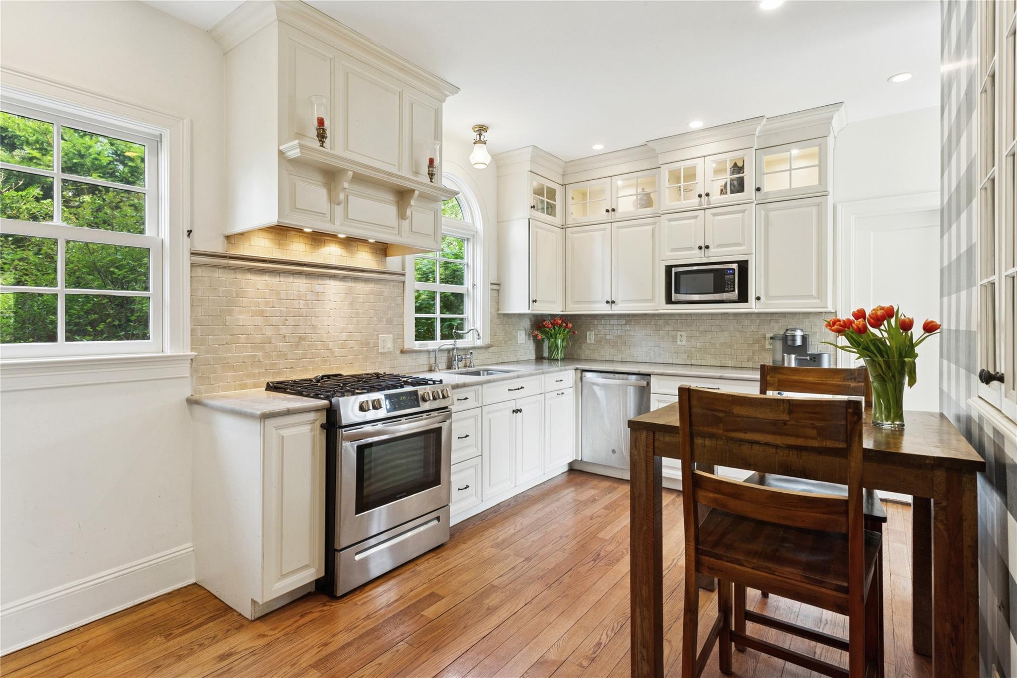 Single Family Garden  Nassau County, NY 11530, MLS-874173-15