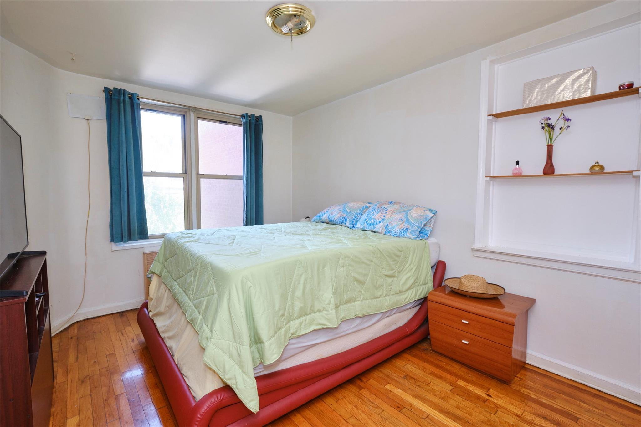 Coop Clyde  Queens, NY 11375, MLS-874185-16