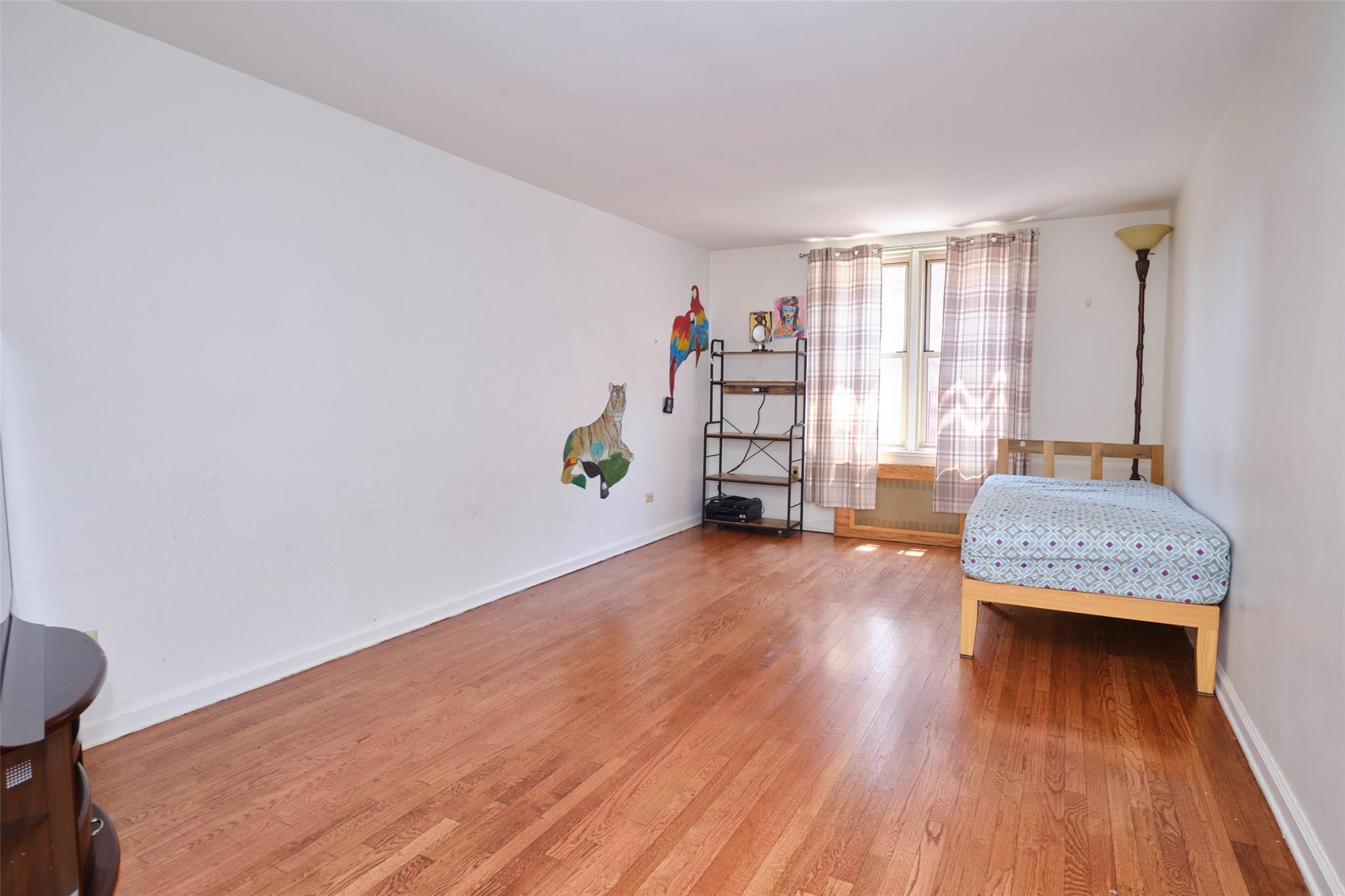Coop Clyde  Queens, NY 11375, MLS-874185-2