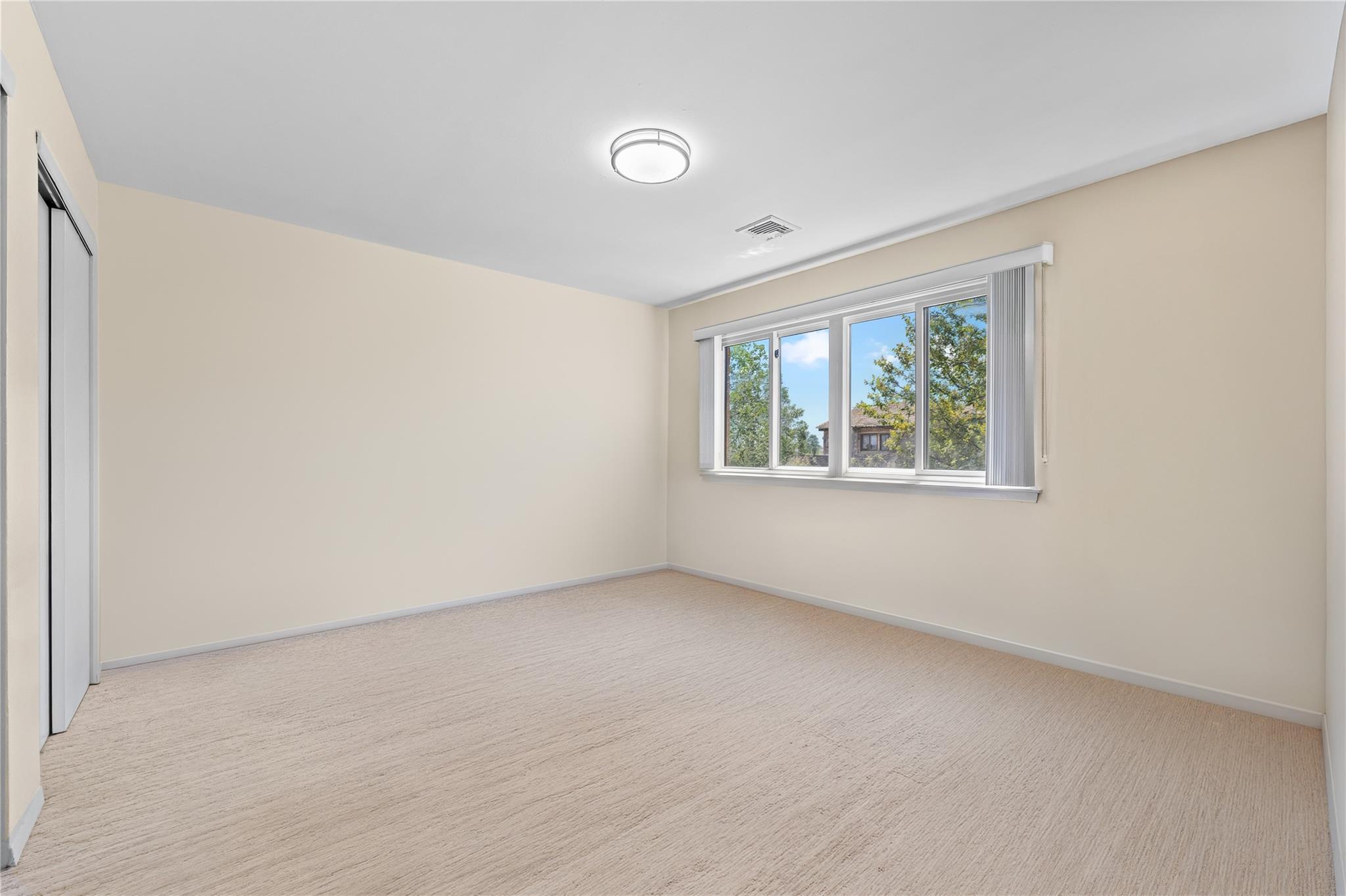 Single Family Windsor Gate  Nassau County, NY 11040, MLS-874200-22