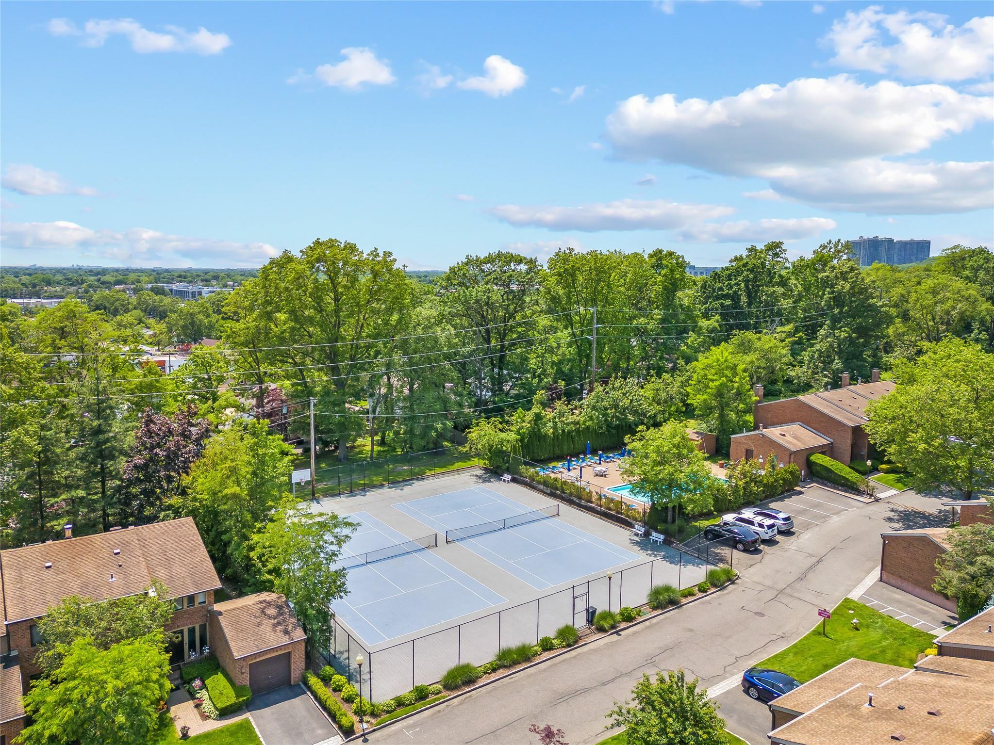 Single Family Windsor Gate  Nassau County, NY 11040, MLS-874200-30