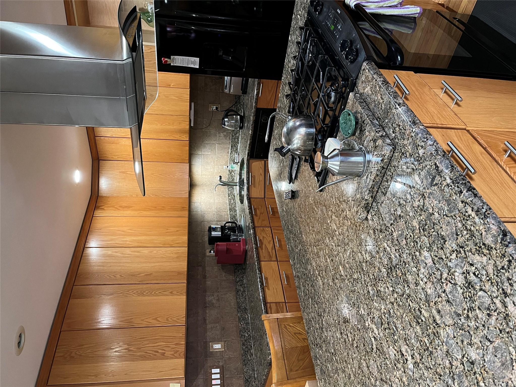 Single Family Kingsland  Bronx, NY 10469, MLS-874204-2