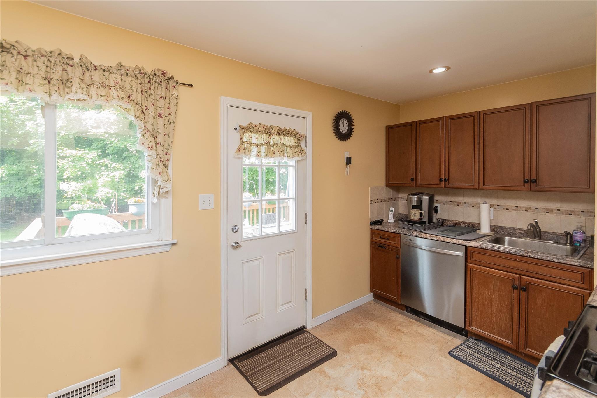 Single Family Robyn  Orange County, NY 10950, MLS-874239-11