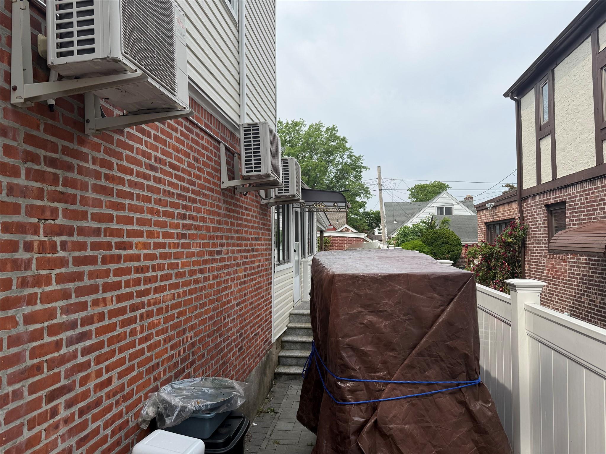 Single Family 187th  Queens, NY 11366, MLS-874252-6