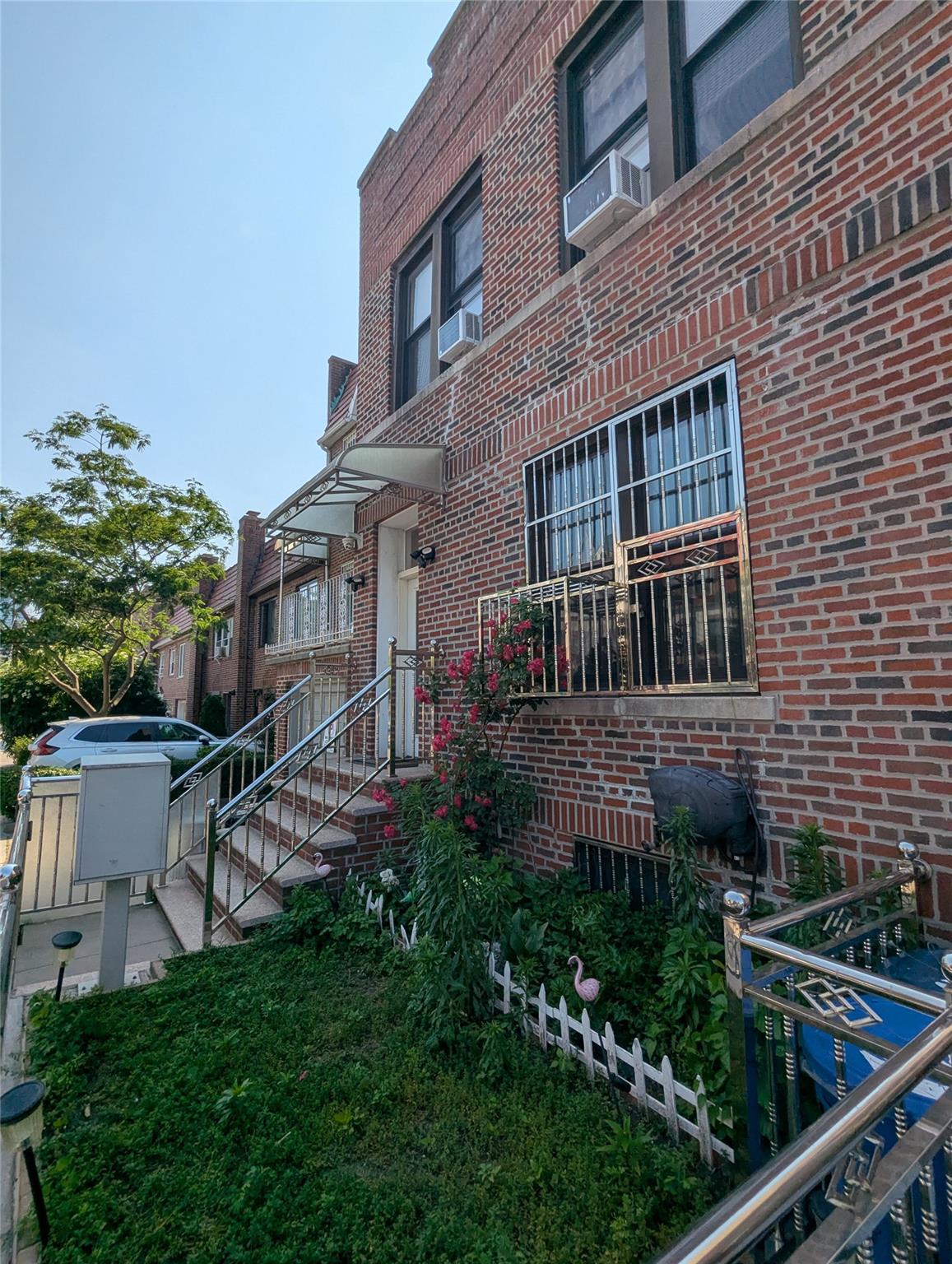 Single Family 29th  Queens, NY 11106, MLS-874257-2