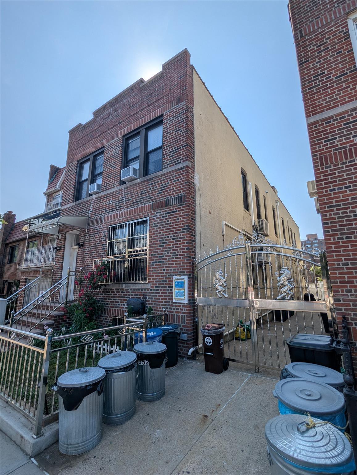 Single Family 29th  Queens, NY 11106, MLS-874257-3
