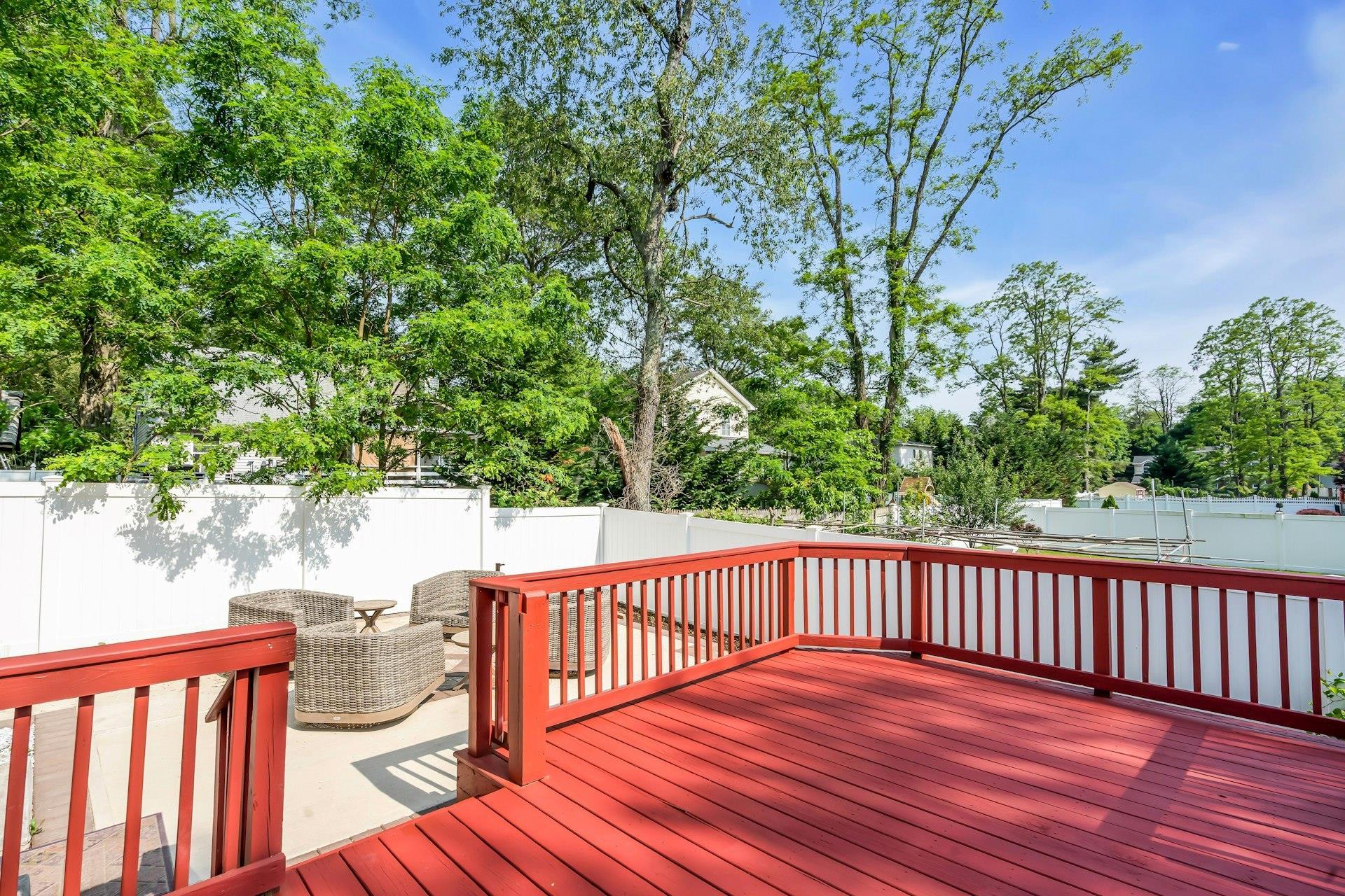 Single Family Manchester  Suffolk County, NY 11743, MLS-874273-32