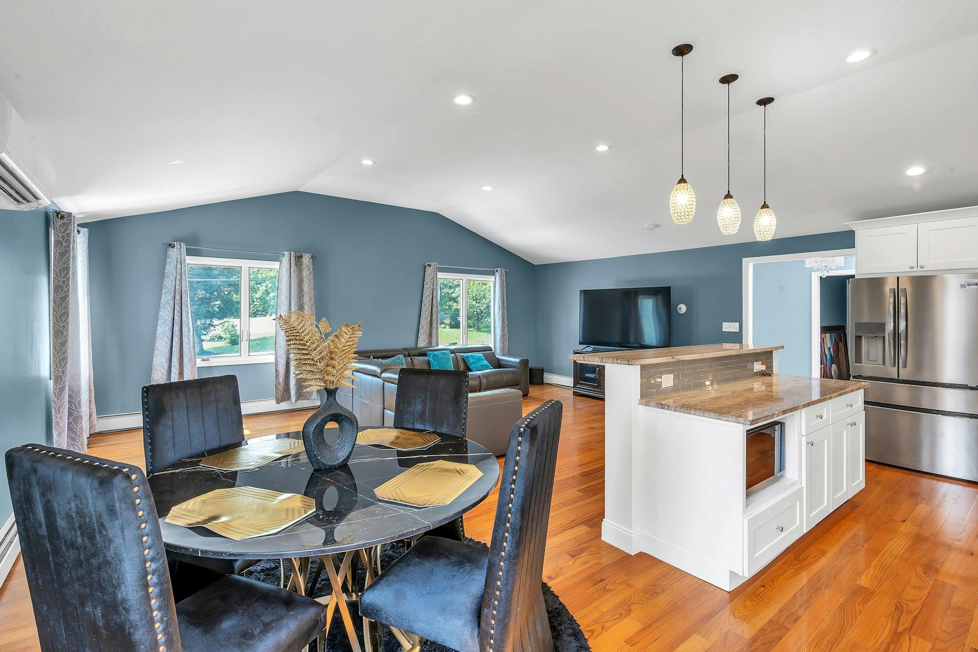 Single Family Manchester  Suffolk County, NY 11743, MLS-874273-5