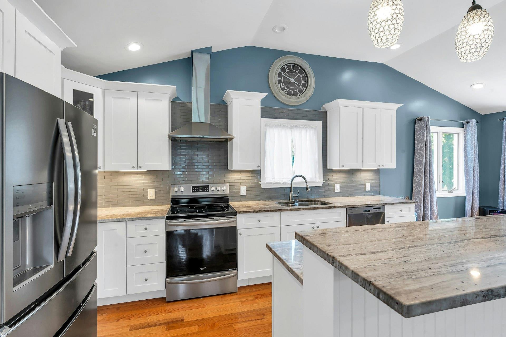 Single Family Manchester  Suffolk County, NY 11743, MLS-874273-6