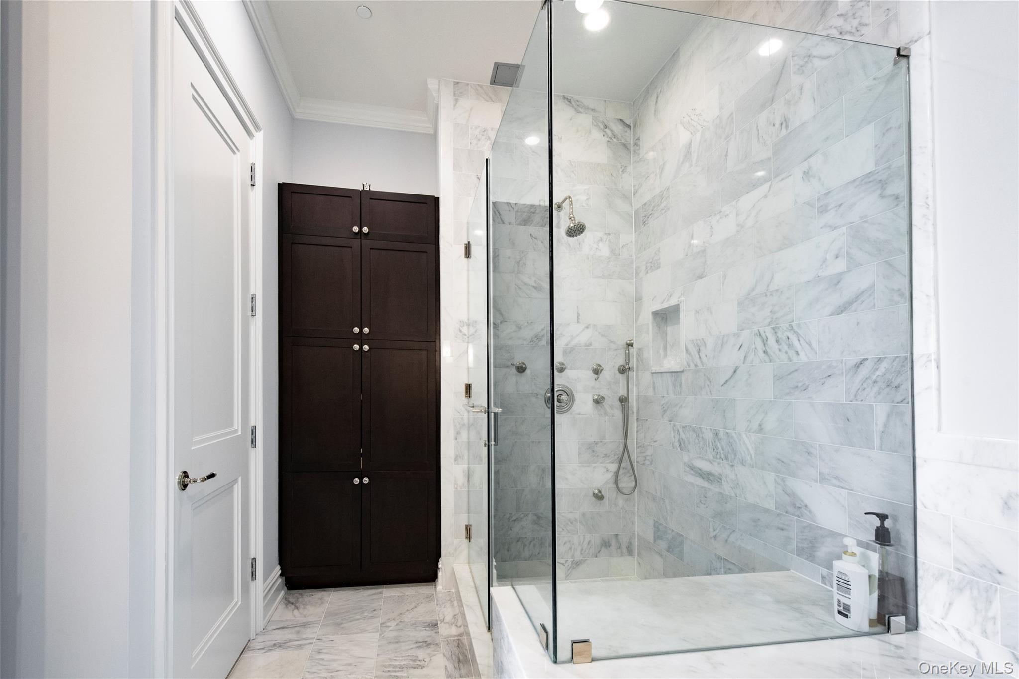 Condo Royal  Nassau County, NY 11040, MLS-874302-12