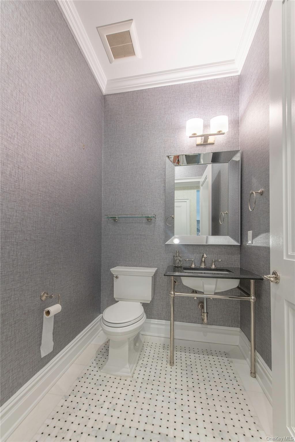 Condo Royal  Nassau County, NY 11040, MLS-874302-20