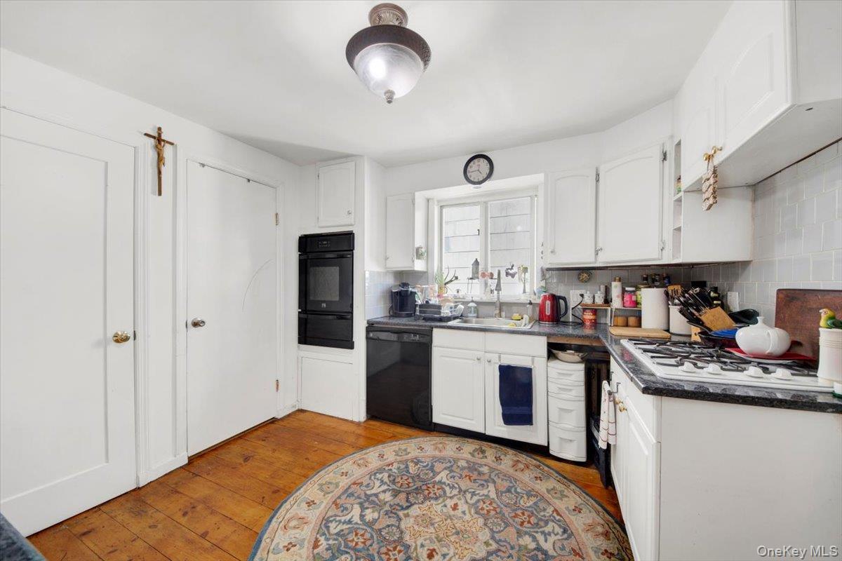 Single Family Willett  Westchester County, NY 10573, MLS-874313-8