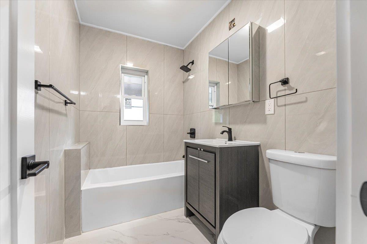 Single Family Gunther  Bronx, NY 10466, MLS-874322-12
