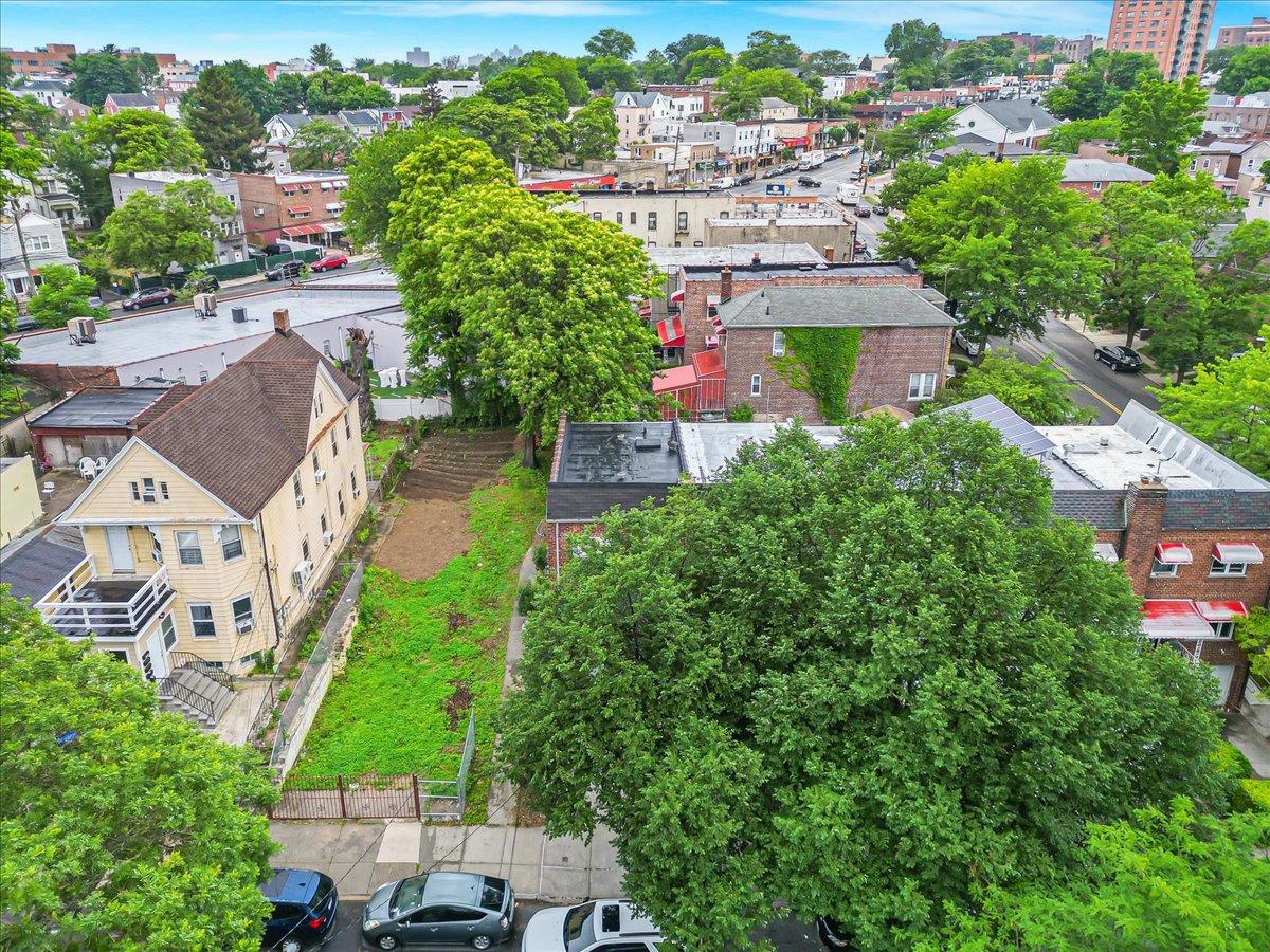 Single Family Gunther  Bronx, NY 10466, MLS-874322-30