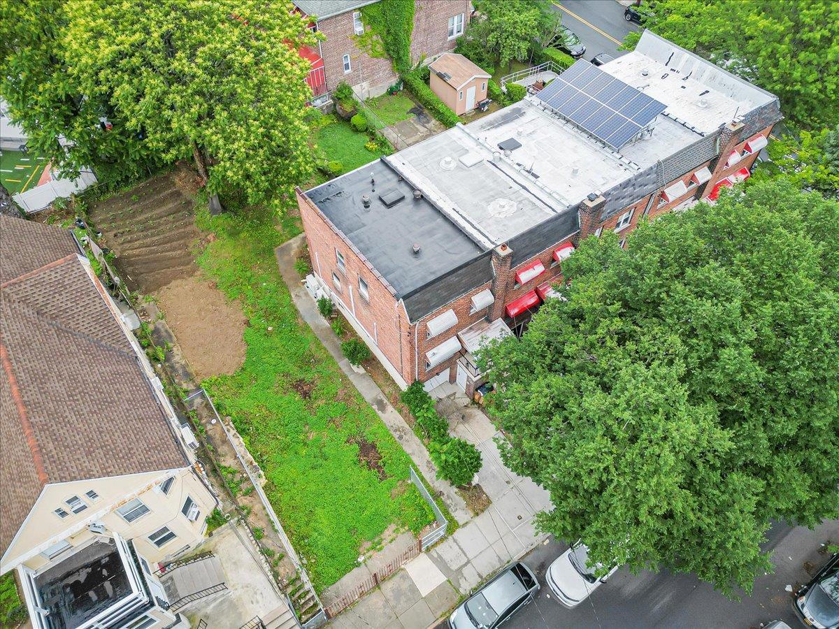 Single Family Gunther  Bronx, NY 10466, MLS-874322-31